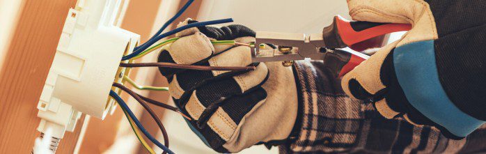Is contractor insurance necessary for electricians?