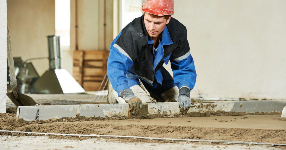 Plasterer Concrete Worker at Floor Work