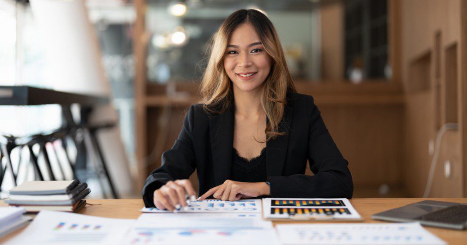 Portrait accountant asian woman working and analyzing finance