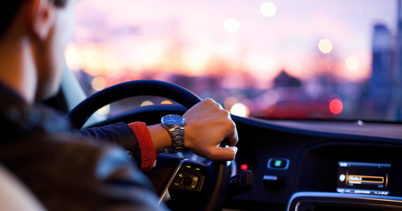 Top 7 Safety Tips for Rideshare & Taxi Drivers